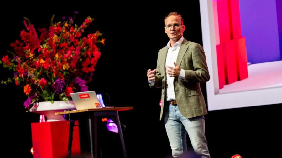 Joep Hoeks, Chief Product Officer Exact, over het verhogen van efficiëntie en kwaliteit op de werkvloer en de rol van softwareontwikkelaars 