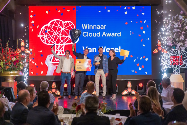 winnaar exact cloud award 2023 Van Wezel