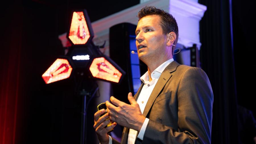 Wilco Kraaij explique comment, en tant que comptable, vous pouvez aider vos clients avec la facturation électronique dès maintenant